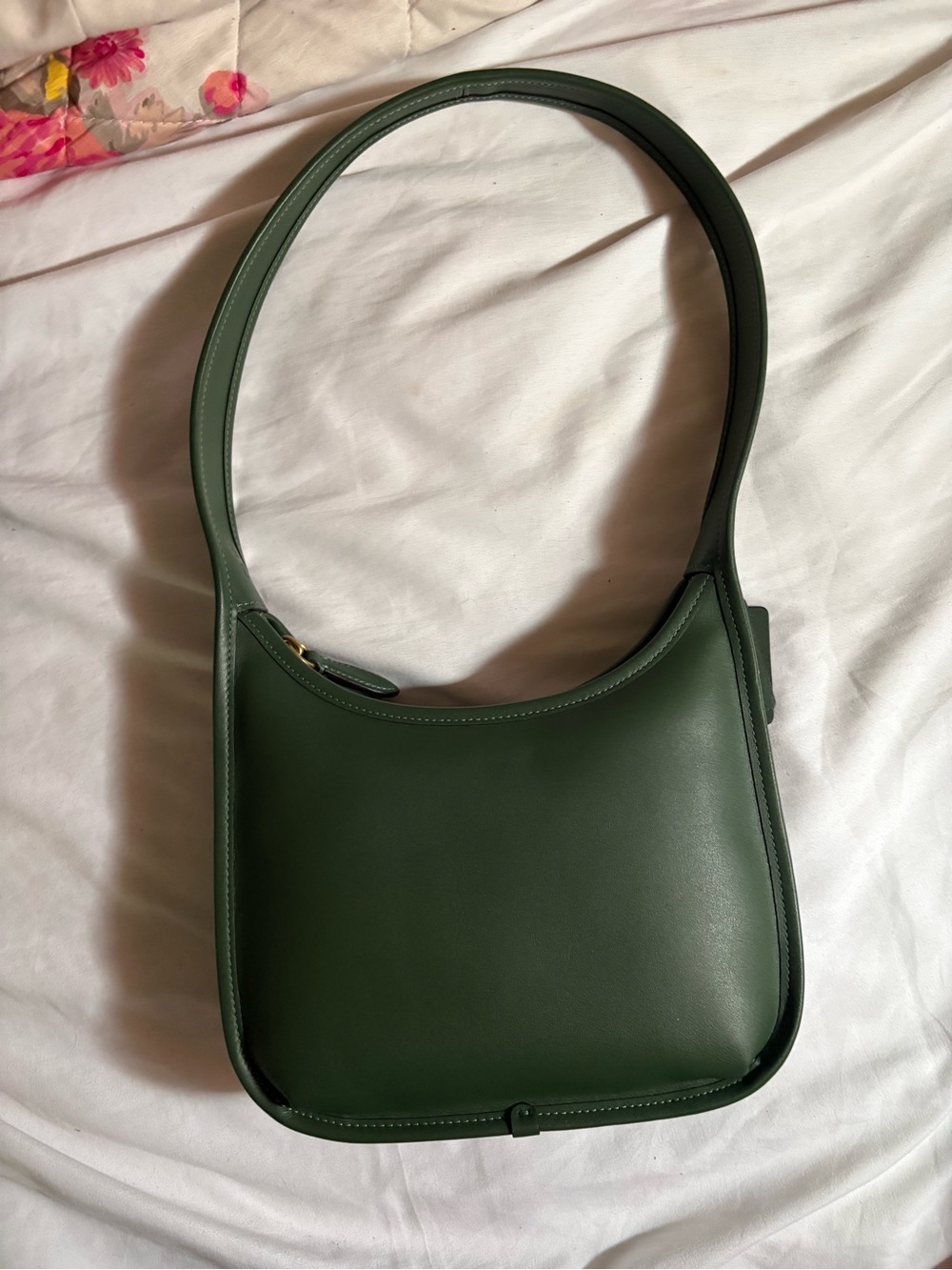 Coach Curve Zip